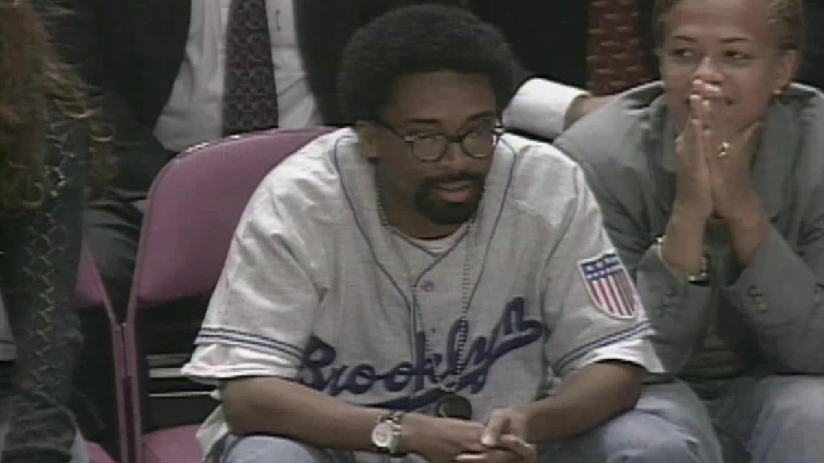 "You had hair, Spike!" Spike Lee joins Inside the NBA before the first Finals game at MSG since '99 😂