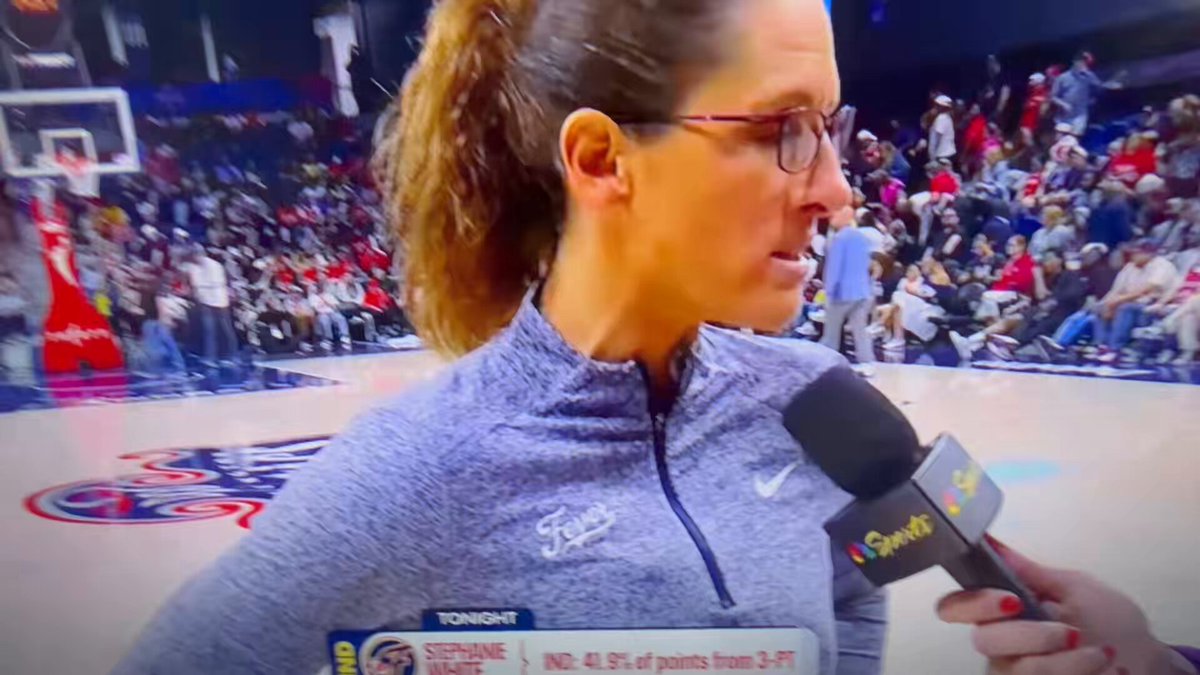 Stephanie White was just asked about the fouls, and instead of defending Caitlin Clark — She throws her under the bus, calling her “undisciplined”!! Fire this woman at halftime!! 🔥