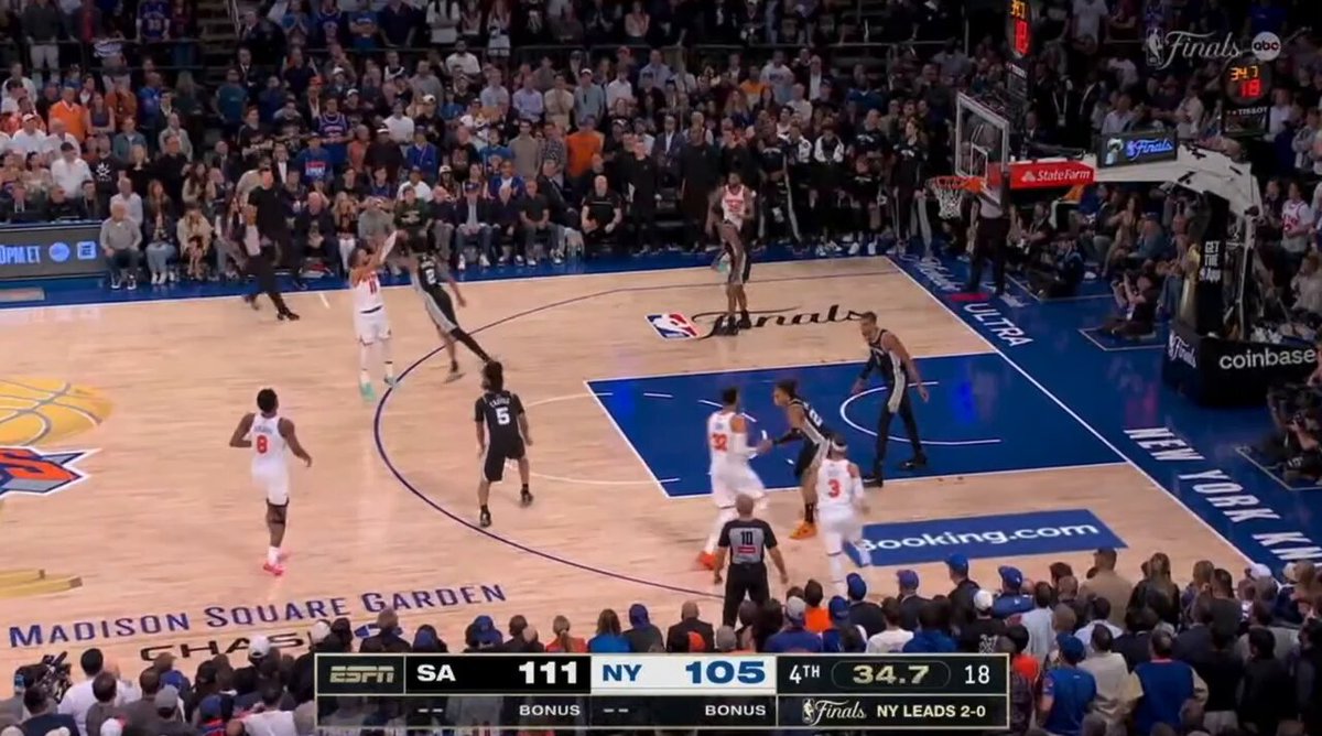 Jalen Brunson makes a big shot. Mitch Johnson didn't call timeout. KAT wasn't going to let Wemby screen. De'Aaron Fox went and got a bucket.