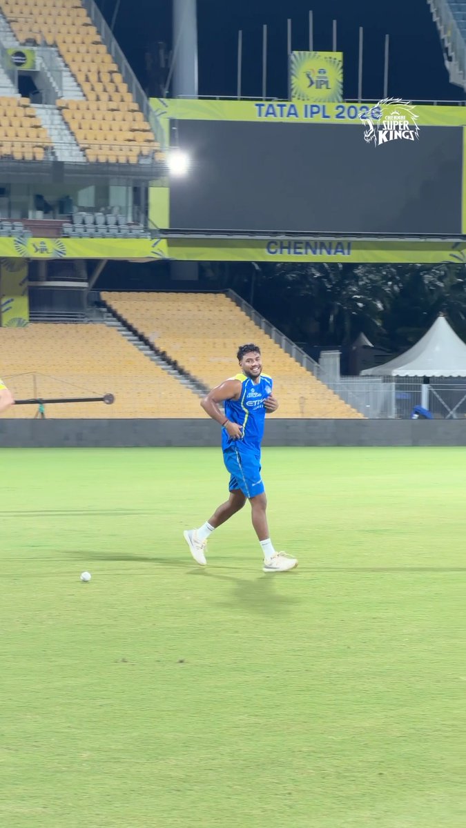 Catch it like Kartik 💪 #WhistlePodu #Yellove