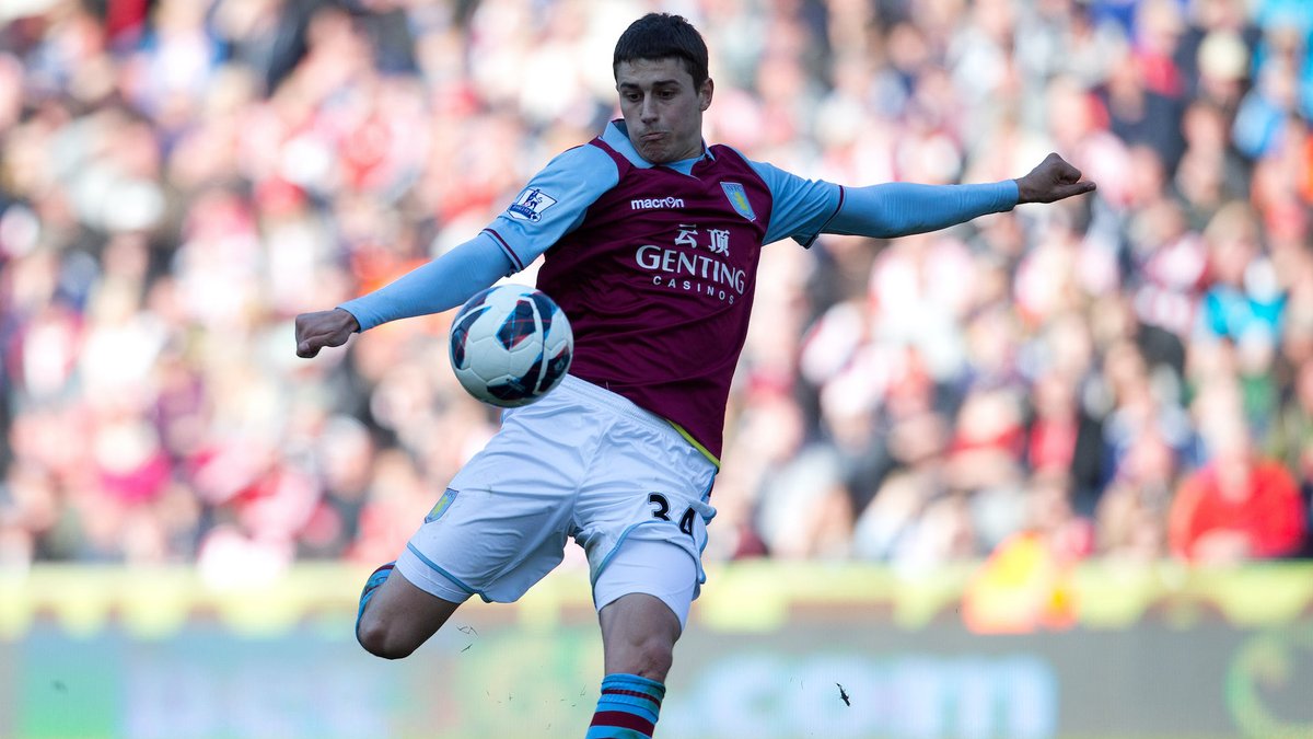 Happy birthday to former Aston Villa right-back Matthew Lowton 💜 This goal 😍 #AVFC