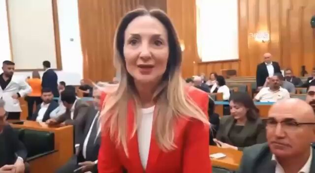 AKP yargısının partimizi şekillendirmesine asla ve asla izin vermemeliyiz!