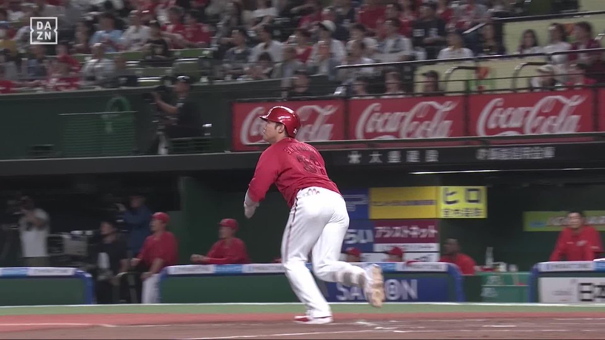 今日は一発攻勢 今度は坂倉将吾に一発 チーム3本目のホームラン🚀 ⚾️西武×広島 #carp