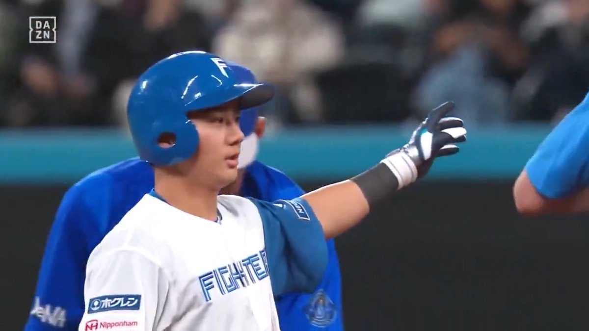 青いラバーを越えていた 大塚瑠晏 2号3ラン 当初インプレーと判定も リクエストで判定覆る ⚾️日本ハム×DeNA #lovefighters #だったらDAZN