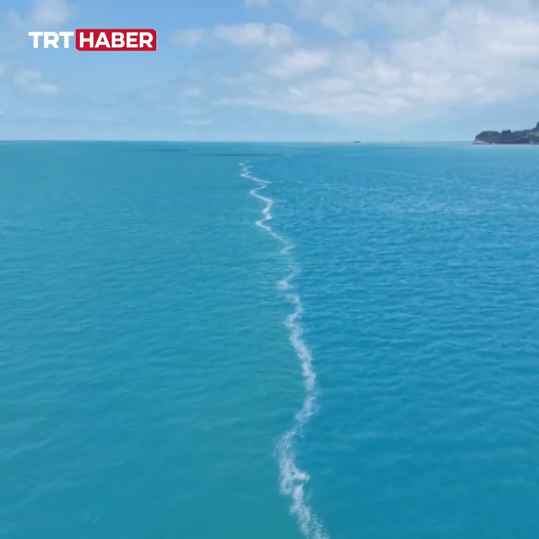 🌊 Bartın denizinde mavi ile turkuaz böyle buluştu...