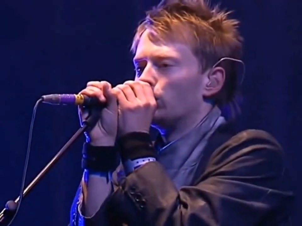 Radiohead 2+2=5 (glastonbury 2003)