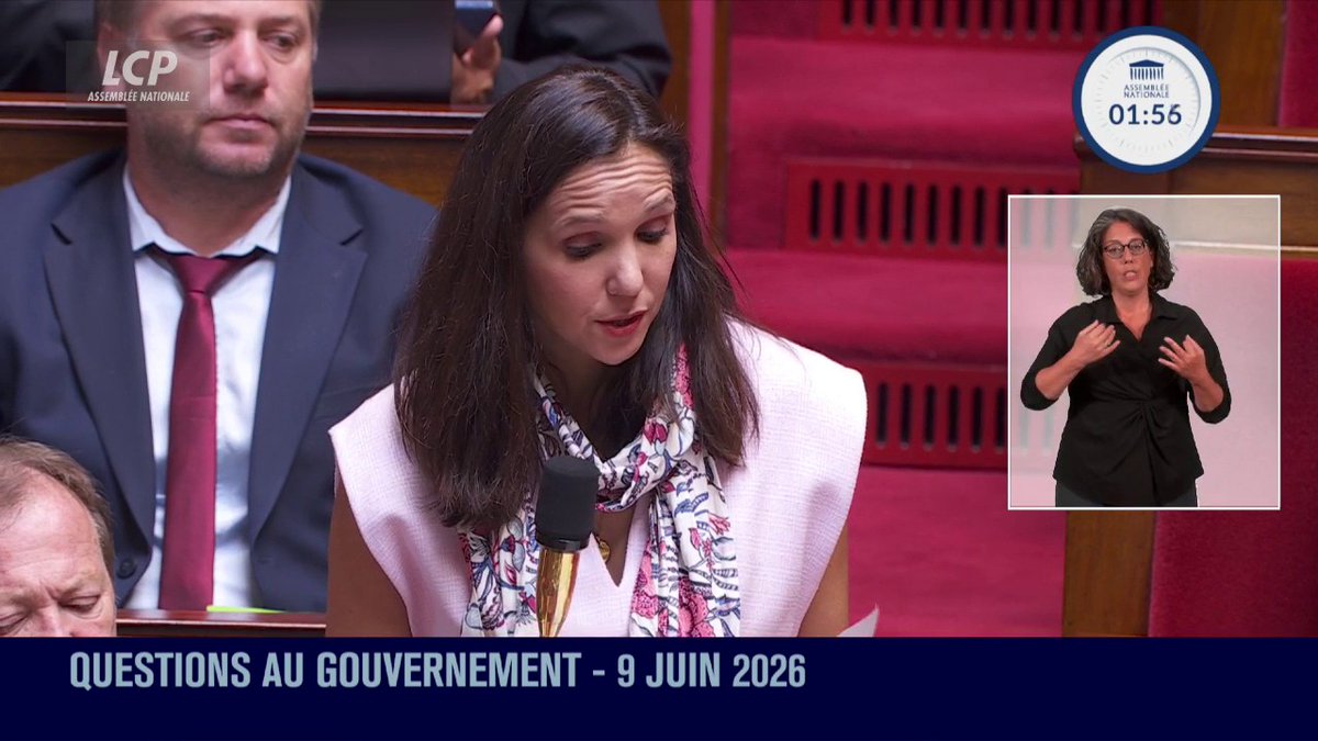"Vous avez présenté des excuses. Les excuses ne protègent pas les enfants", fait valoir Karine Lebon auprès de Gérald DARMANIN. "Combien de temps allons-nous encore mimer la stupeur devant ces crimes ? C'est tout un système qui a failli, système dont vous êtes le principal moteur !"