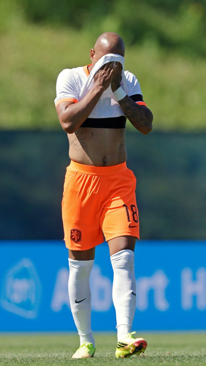 De 𝐤𝐚𝐧𝐬𝐞𝐧𝐫𝐞𝐠𝐞𝐧 van Oranje.. 👀 #ZiggoSport #WK2026 #NEDUZB