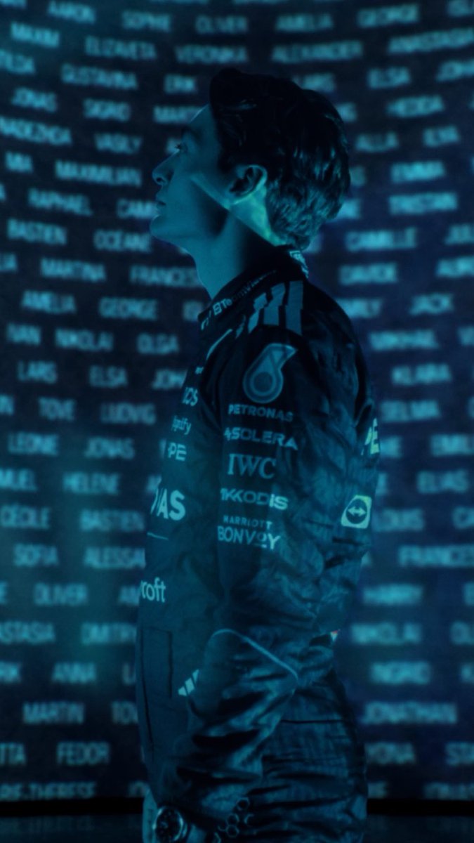 The race is just the part you see. Behind it: 2,000 people turn simulations into one car – powered by Microsoft Azure