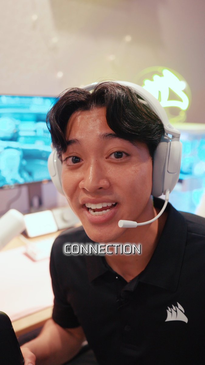 a new headset joins the lobby 🎧 #CORSAIR