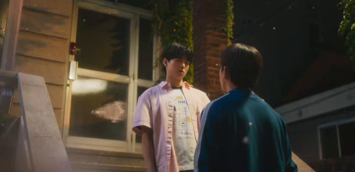 술취한 절친수의 입술이 온다는 너무 수동적이다. 지금껏 많이도 참았던 절친공의 입술이 간다.