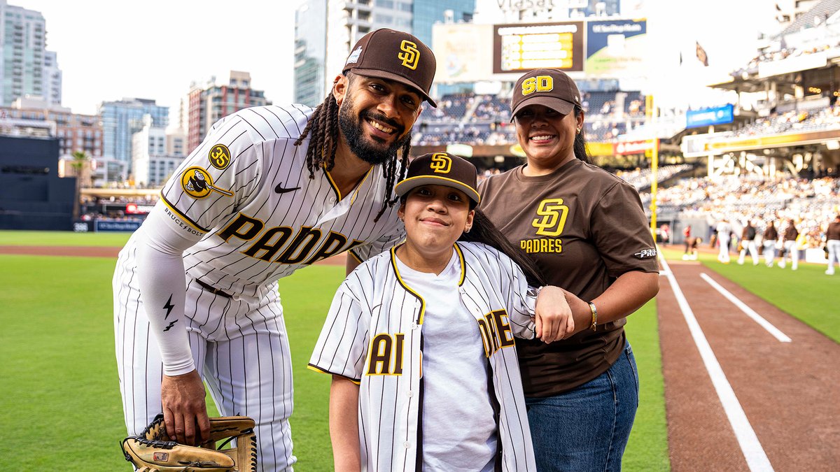 Victoria's wish to meet Fernando Tatis Jr. has been granted 🥹