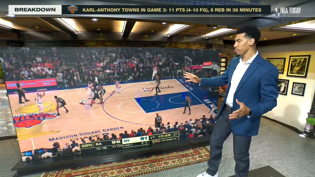 .Danny Green breaks down Karl-Anthony Towns' offense in the 4th quarter of Game 3 and how he can help the Knicks late in the game 🏀