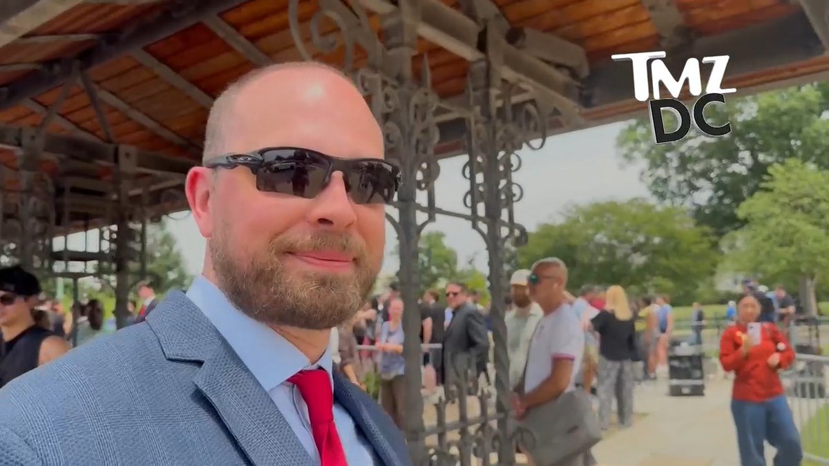 UFO whistleblower David Grusch tells Jacob Wasserman Pentagon insiders are too afraid to talk.
