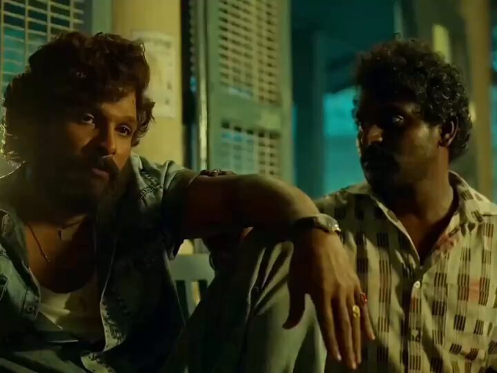 Rey Mega clons #Devara ni meeru #Peddi tho tengaleru kani, mundu #Pushpa1 360cr ni cross cheyandi lekapote bhAAi tweet vesadu ani kuda chudaru bhAAi fans e chekkestaru meeku. 😂😂😂😂.