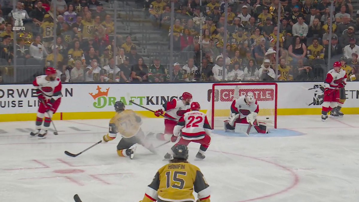 WILLIAM KARLSSON'S GOAL BUT MITCH MARNER'S NAME WRITTEN ALL OVER IT 🔥 VEGAS MAKES IT A ONE GOAL GAME AGAIN 😤