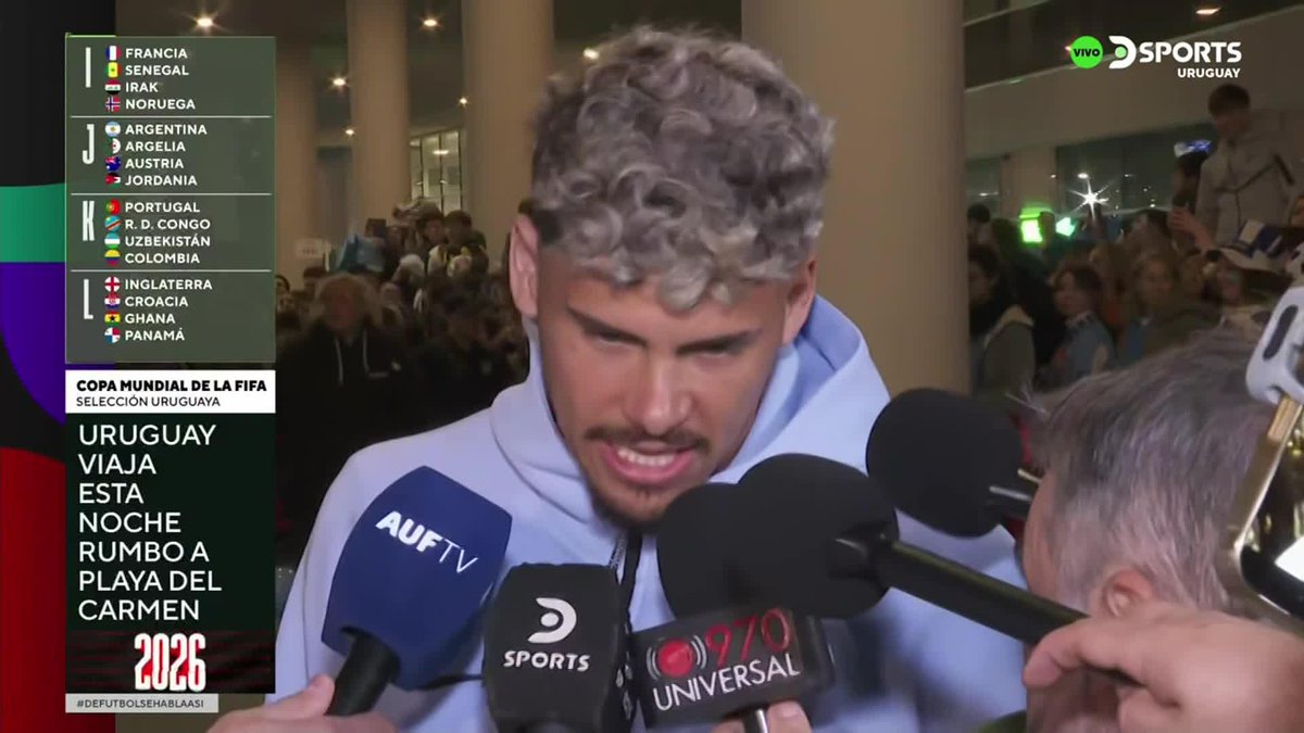 "TENGO UNA FELICIDAD TREMENDA, NO SABÍA IBA A VENIR TANTA GENTE" 🇺🇾 Maxi Araújo agradeció la llegada de los hinchas antes de que la Selección Uruguaya viaje al #MundialEnDSPORTS. Darío Alberti en #DFSHAUy