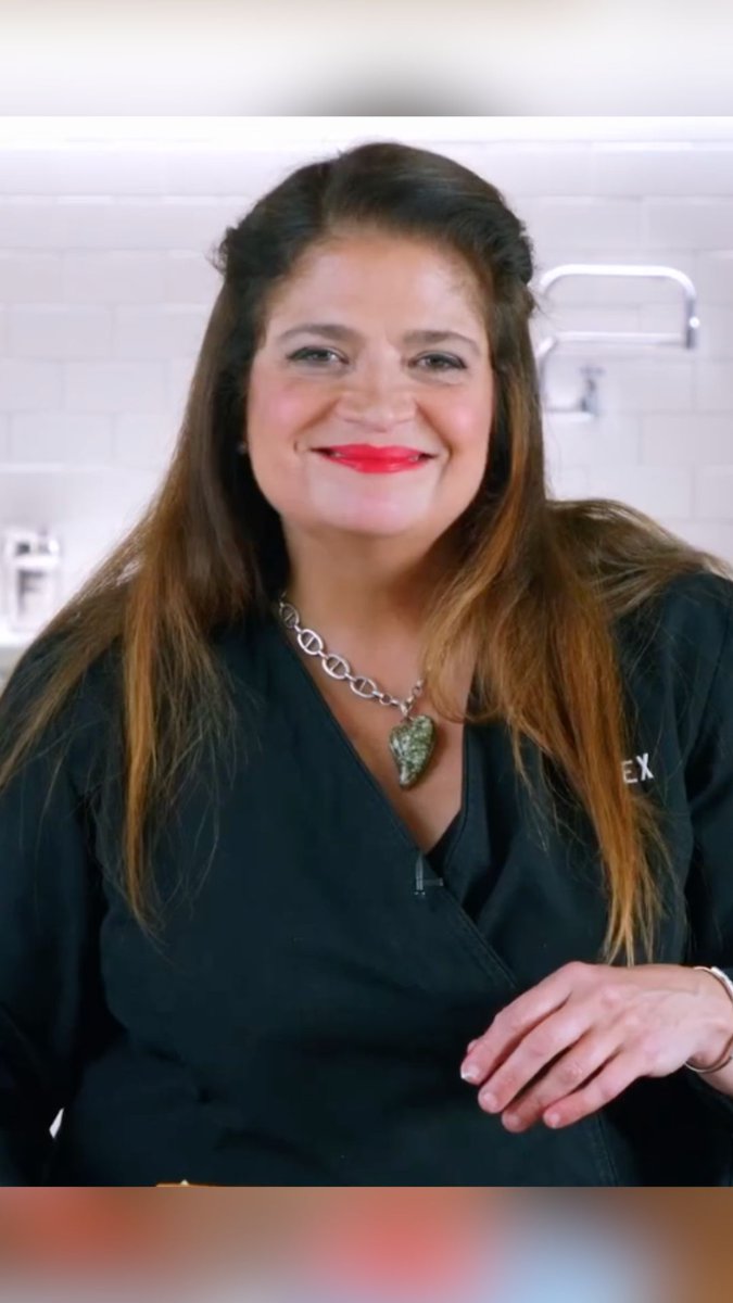 When alex guarnaschelli builds a BLT, you know greatness is coming. Crisp, bold, flawless 🥓 Watch Alex judging an ALL-NEW #100Cooks Sunday @ 9|8c! Get the recipe: