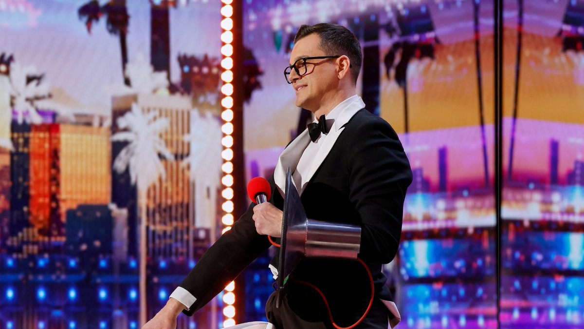 For a guy singing “My Way,” almost nothing went his way #AGT
