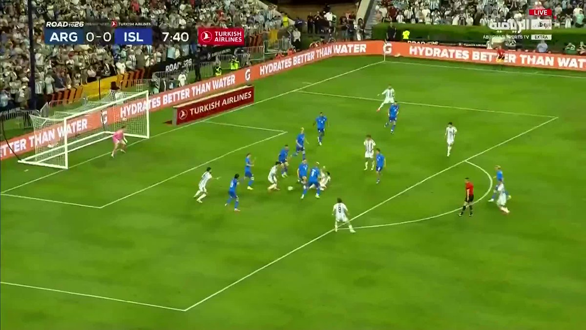 ✅ فوز أرجنتيني بثلاثية نظيفة 🇦🇷 أداء قوي وهيمنة واضحة من بطل العالم… عرض كروي ممتع ⚽ الأرجنتين 3-0 آيسلندا شاهد أهداف المباراة 📺 #أبوظبي_الرياضية