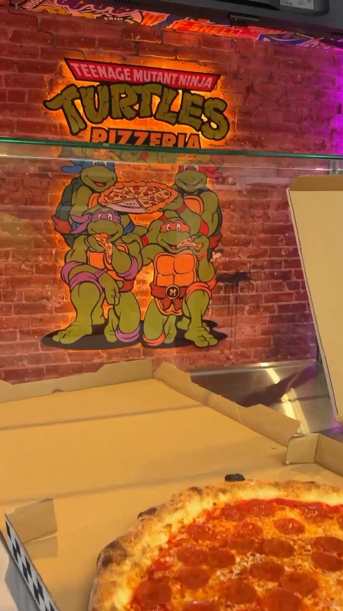 via TMNT Pizzeria LA