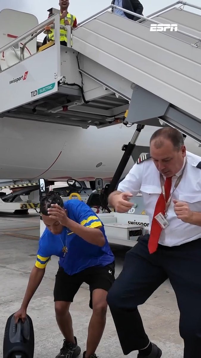 Curazao va con todo el ritmo hacia la Copa del Mundo. 🇨🇼 🤩 Vía espnnl/IG