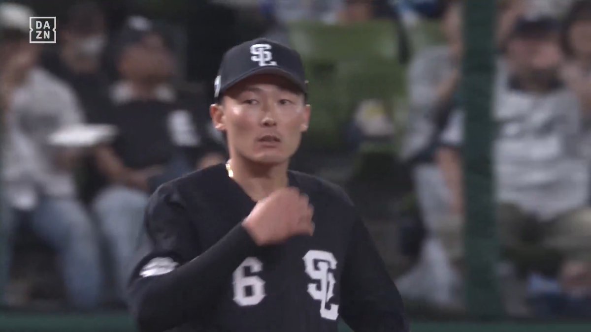 今日も華麗に 源田壮亮 逆シングルからの好送球 ※新井監督がリクエストも判定変わらず ⚾️西武×広島 #seibulions #だったらDAZN #源田たまらん
