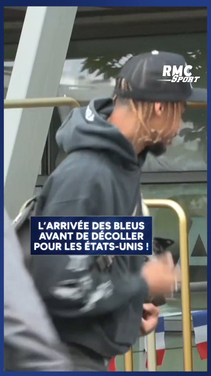 ✈️ L'arrivée des Bleus à l'aéroport avant de prendre leur envol vers la Coupe du monde !