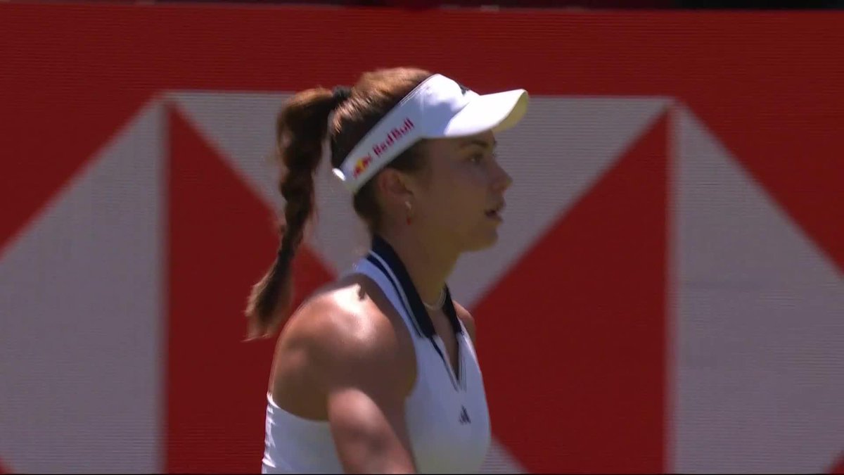 Rapid start 🔥 Iva Jovic has set the tone against Eala, taking the opening set 6-2! #HSBCChampionships