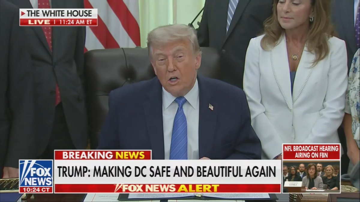 Trump brags that his "Reflecting Lake" is "like twice the height of the Empire State Building and much wider"