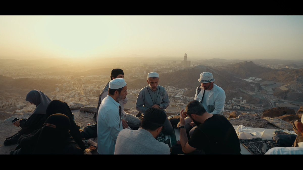 من رحلة صعود الغار.. هنا بدأت ملامح التاريخ بمحطة غار ثور مع #على_خطاه ✨ اكتشفوا التجربة وعيشوا الرحلة معنا اليوم! #كل_خطوة_ترويك From the climbing experience.. here the features of history began at Ghar Thawr station with #AlaKhutah ✨ Discover the experience and join the journey today! #EveryStepRevivesYou