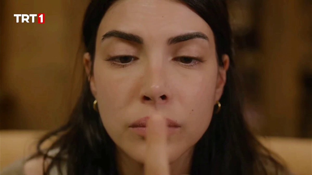 dünyanın en tatlı sahnesi ya kıkırdamalarına bakın yicemm 🤏🏻