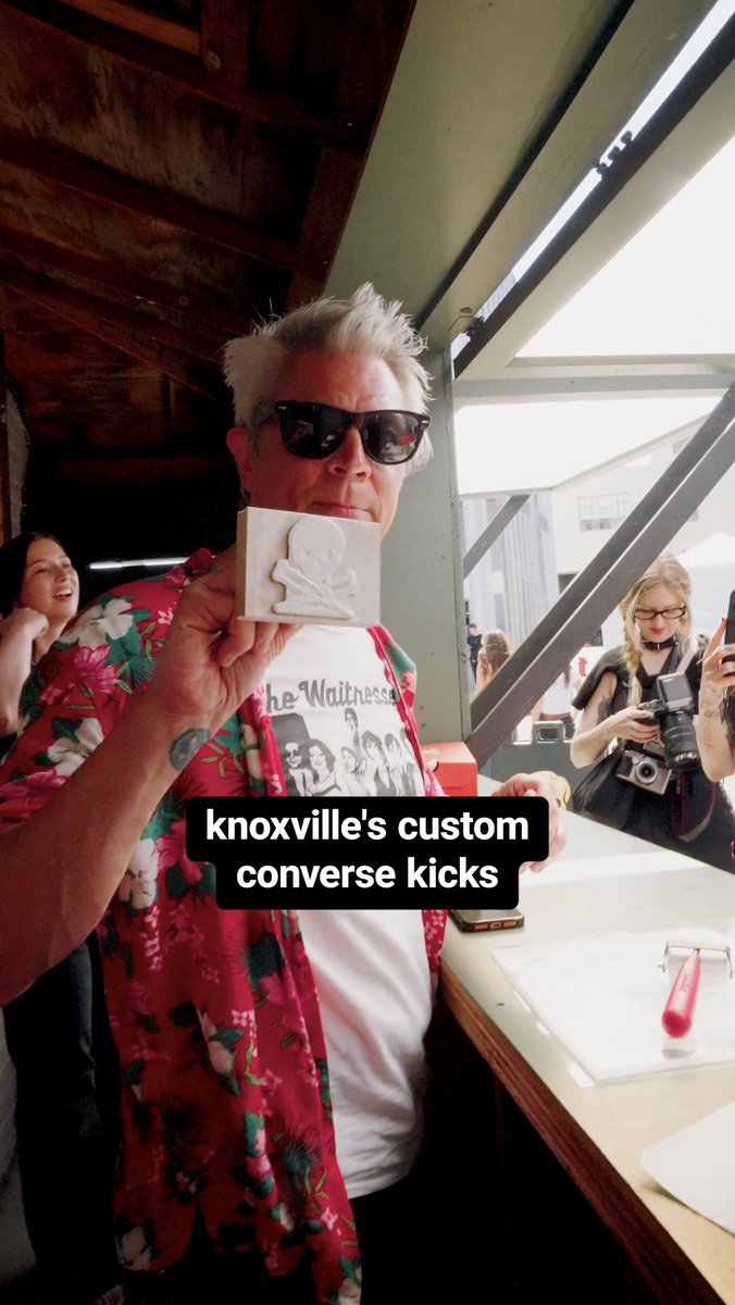 johnny knoxville and the fine art of making a mess while customizing Converse kicks for fans at the jackass: best and last block party this past weekend. #jackassbestandlast #jackassmovie
