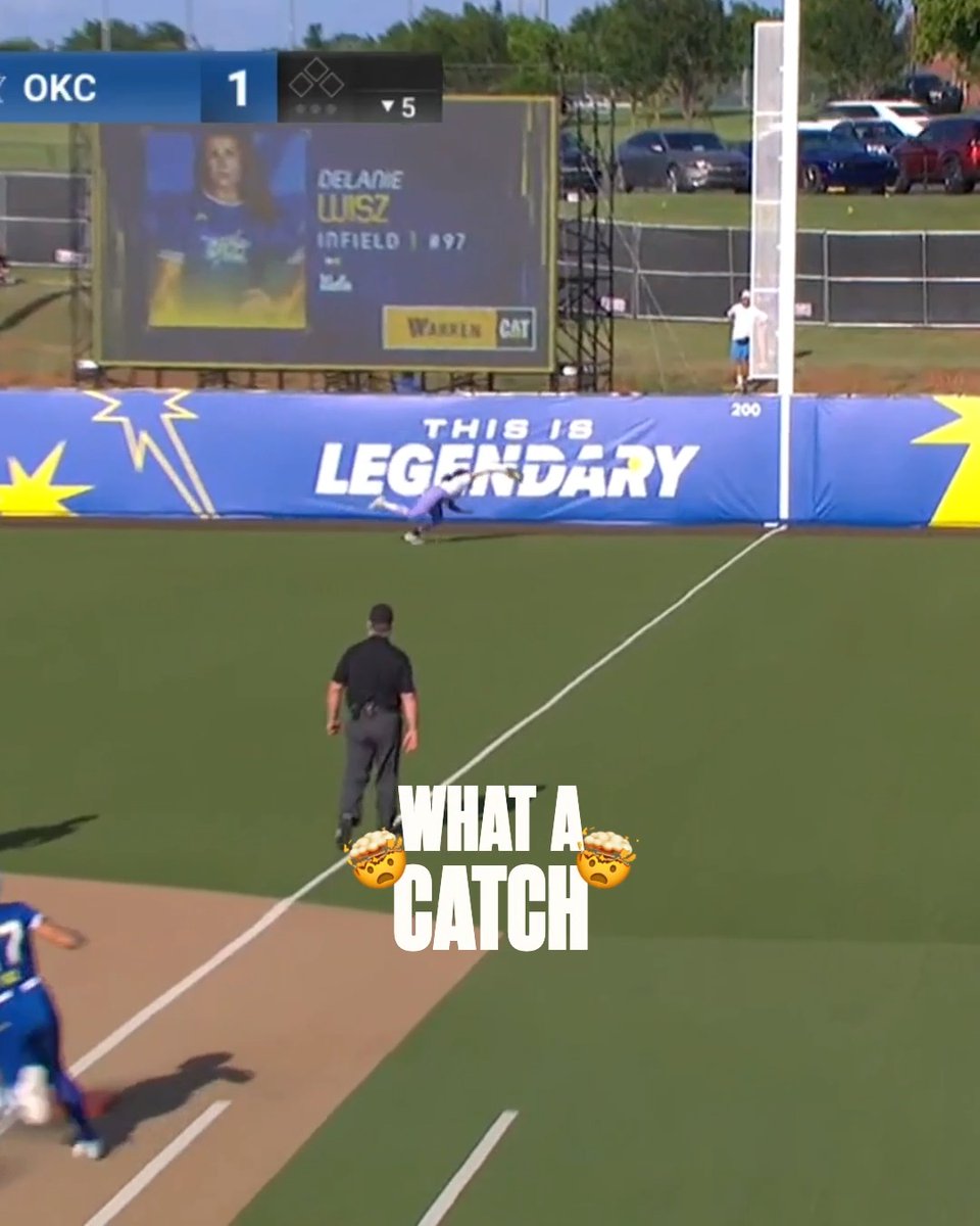 WHAT A CATCH rylie 🤯