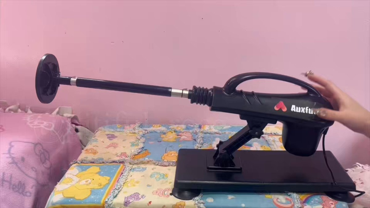 OMG!! AUXFUN-US sent me a sex machine!! Thank you so much <33 I’m soooooo excited to use it (>ᴗ<) I always wanted one of these! #nsfw #sexmachine #dildo #analtoy