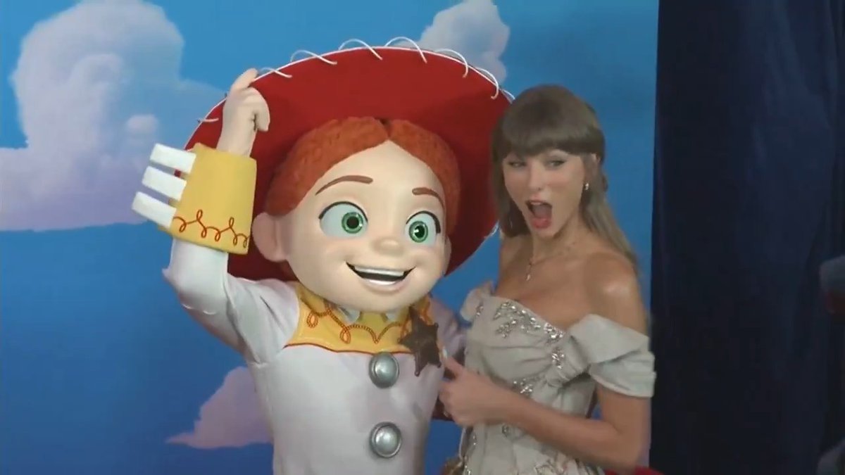 Taylor Swift made a surprise appearance at the world premiere of "Toy Story 5," performing the fan favorite "You've Got a Friend in Me" and her new song "I Knew It, I Knew You" – made for the movie's beloved cowgirl ragdoll, Jessie. Linsey Davis reports.