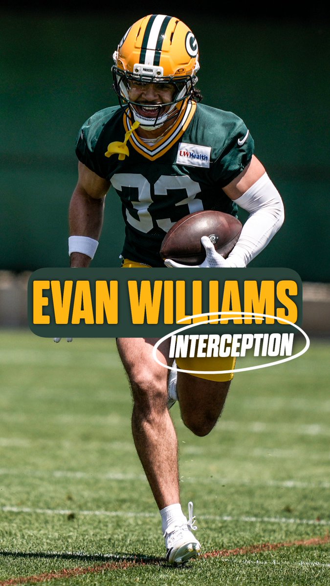 I love when NFL teams post practice interceptions and you can tell if the starter threw the pass because it starts when the ball in halfway there😭😭