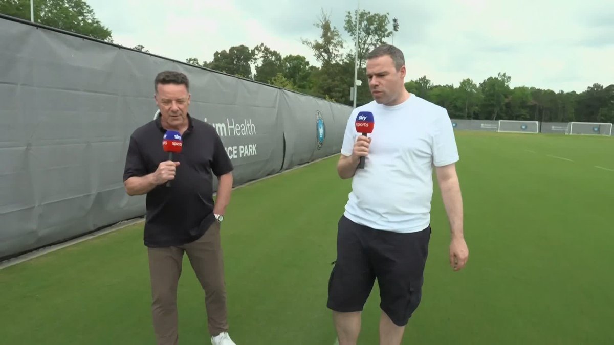 🏴 "I haven't dropped that one on him yet..." Will Steve Clarke's former St Mirren team-mate Tommy Wilson get his hands on Scotland tickets? He's now technical director at Charlotte FC, where the squad is based during the World Cup ⤵️