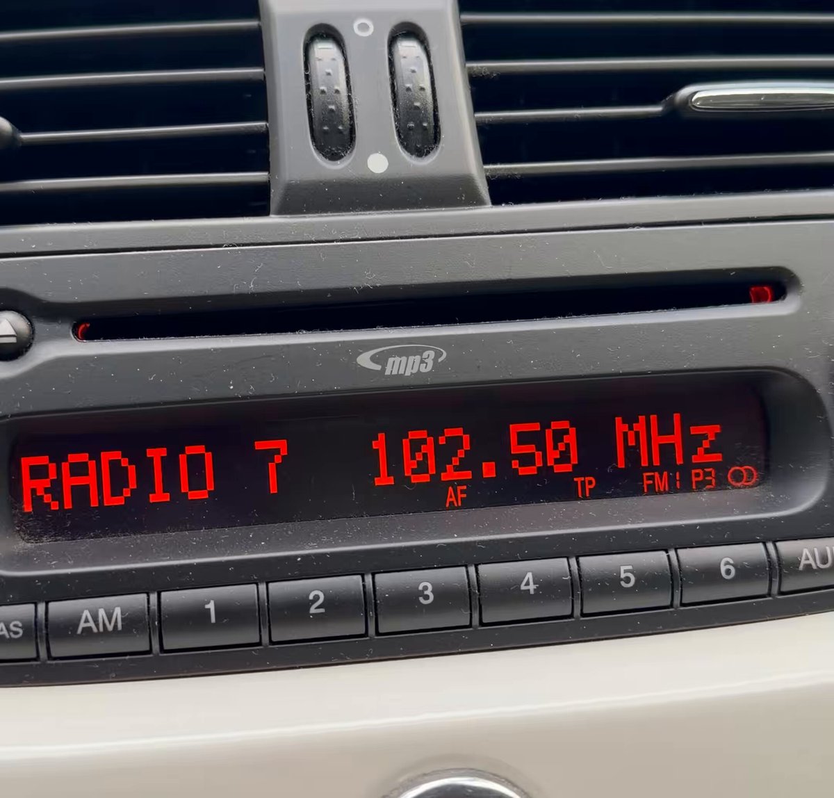 JENNIE ON GERMAN RADIO