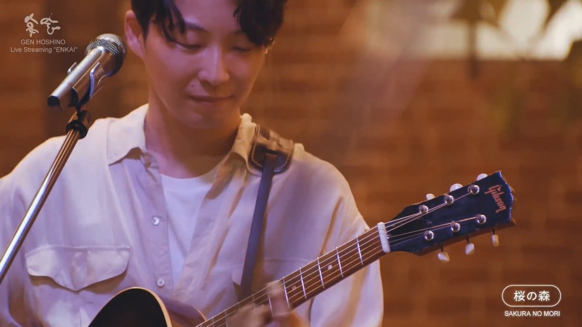 今日は星野源『Crazy Crazy / 桜の森』リリース日！ ライブによってイントロ・アウトロのアレンジが変わる「桜の森」、みなさんのお気に入りの公演は？🎸 桜の森 (Live from “宴会” 2021) Netflixで配信中🌸 ドームツアーでの「桜の森」はこちら🔻