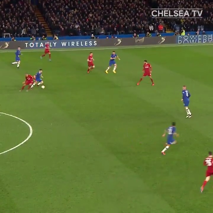 Throwback to when 18 year Billy Gilmour dropped a MOTM performance against Liverpool and sent prime Fabinho back to Brazil 😂
