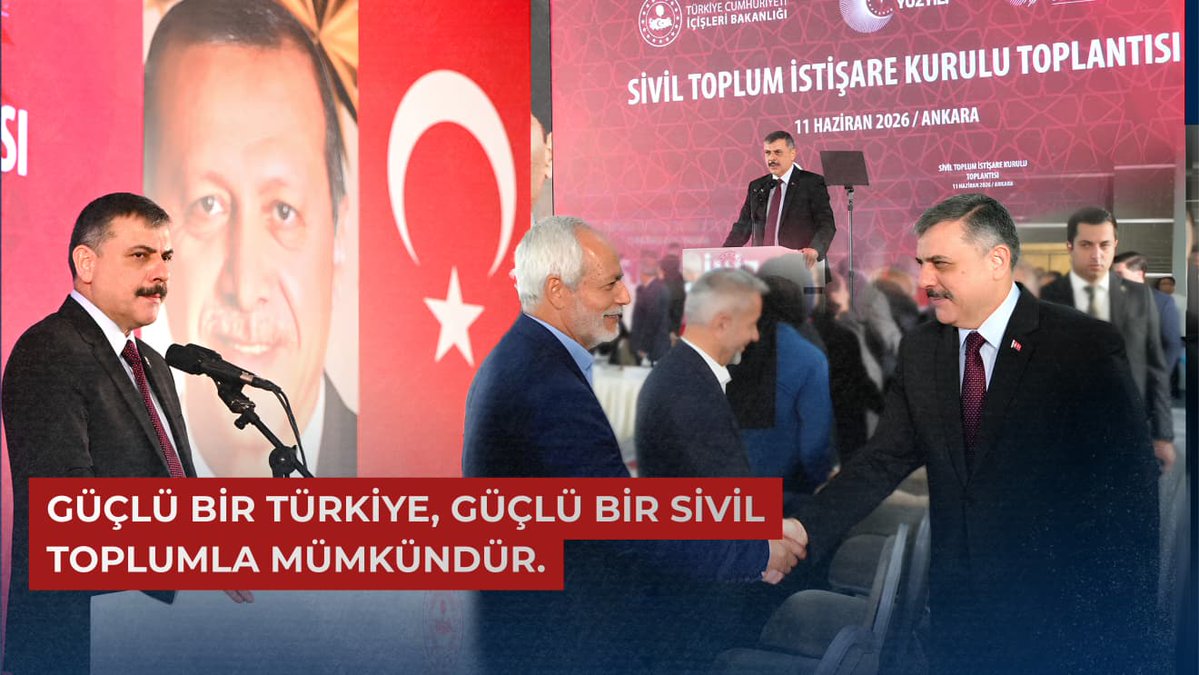 Bugün Gölbaşı Vilayetler Evi’nde, Sivil Toplumla İlişkiler İstişare Kurulu Toplantımızda vakıf, dernek ve sivil toplum kuruluşlarımızın kıymetli temsilcileriyle bir araya geldik. Milletimizin vicdanını temsil eden sivil toplum kuruluşlarımızın, Türkiye Yüzyılı hedeflerimize giden yolda üstlendikleri önemli sorumlulukları, medeniyet değerlerimizin yaşatılmasına sundukları katkıları ve ortak çalışma alanlarımızı istişare ettik. İnanıyoruz ki; güçlü bir Türkiye, güçlü bir sivil toplumla mümkündür. Vakıflarımızın, derneklerimizin ve gönül insanlarımızın ortaya koyduğu her gayret; birliğimize, beraberliğimize, vatan şuurumuza ve medeniyet davamıza güç katmaktadır. Balkanlar'dan Kafkasya'ya, Türkistan'dan Afrika'ya, Kudüs'ten Gazze'ye kadar uzanan gönül coğrafyamızda mazlumun yanında duran, iyiliği büyüten ve milletimizin merhamet elini dünyanın dört bir yanına ulaştıran tüm sivil toplum kuruluşlarımıza teşekkür ediyorum. Muhterem Cumhurbaşkanımız Recep Tayyip Erdoğan’ın liderliğinde Türkiye Yüzyılı’nı; değerlerine bağlı, sorumluluk sahibi, vicdanlı nesillerle birlikte inşa etmeye devam edeceğiz. Allah devletimizi payidar, milletimizi bahtiyar eylesin.
