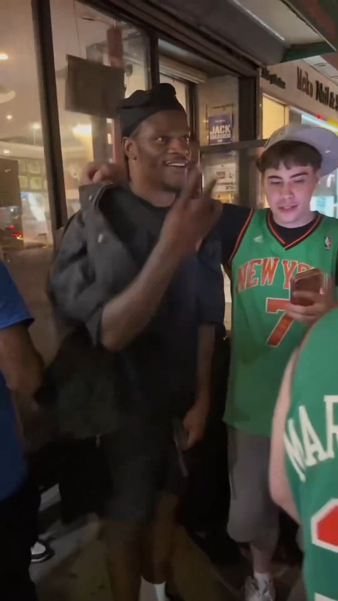 #Knicks fans hyped to see #Ravens QB Lamar Jackson on the streets of NY City on the streets of the Miracle at the Mecca. #KnicksWonGame4