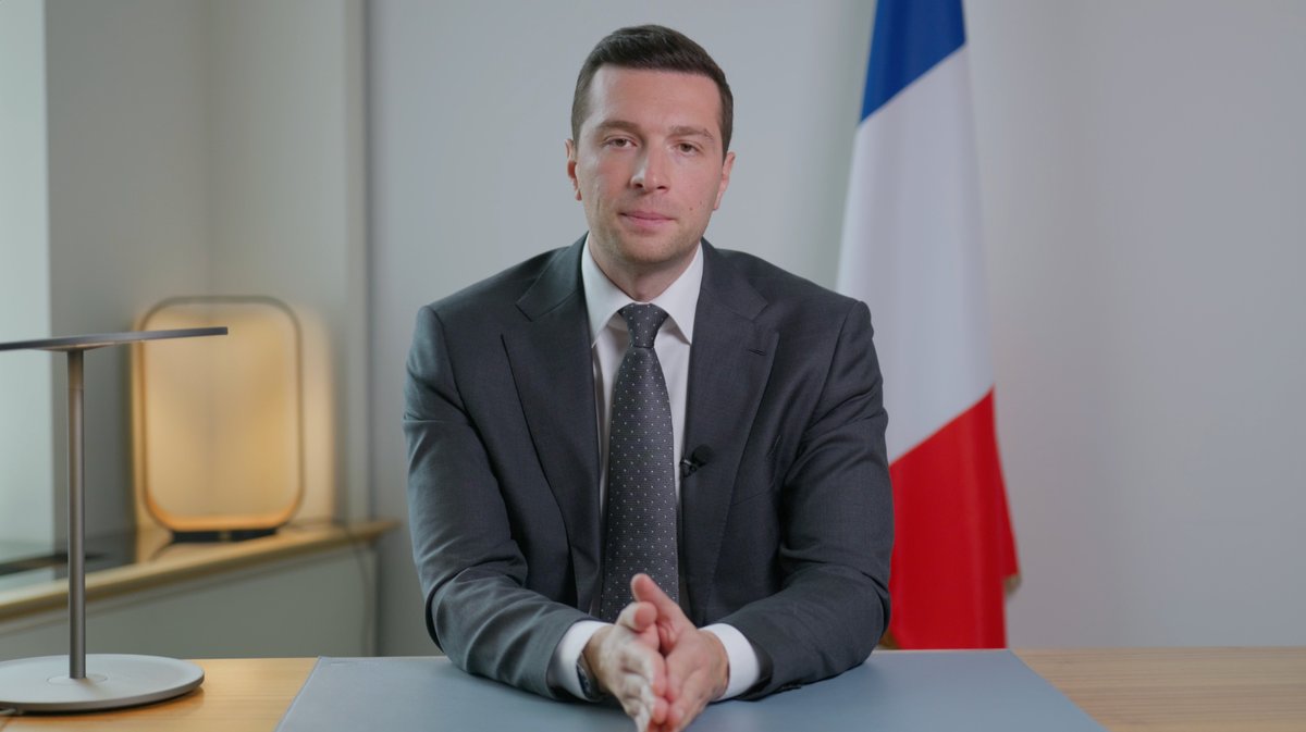 Nous refusons que, dans notre pays, des parents puissent avoir le sentiment que l’État ne protège plus leurs enfants. La première mission de l’État est pourtant simple : protéger les siens. Protéger les innocents. Protéger les honnêtes gens. Protéger les enfants face aux prédateurs. Cette exigence impose une rupture profonde avec des décennies de laxisme pénal et d’impuissance administrative. Nous devons cette réforme à Lyhanna. Nous la devons à toutes les familles brisées par la violence.