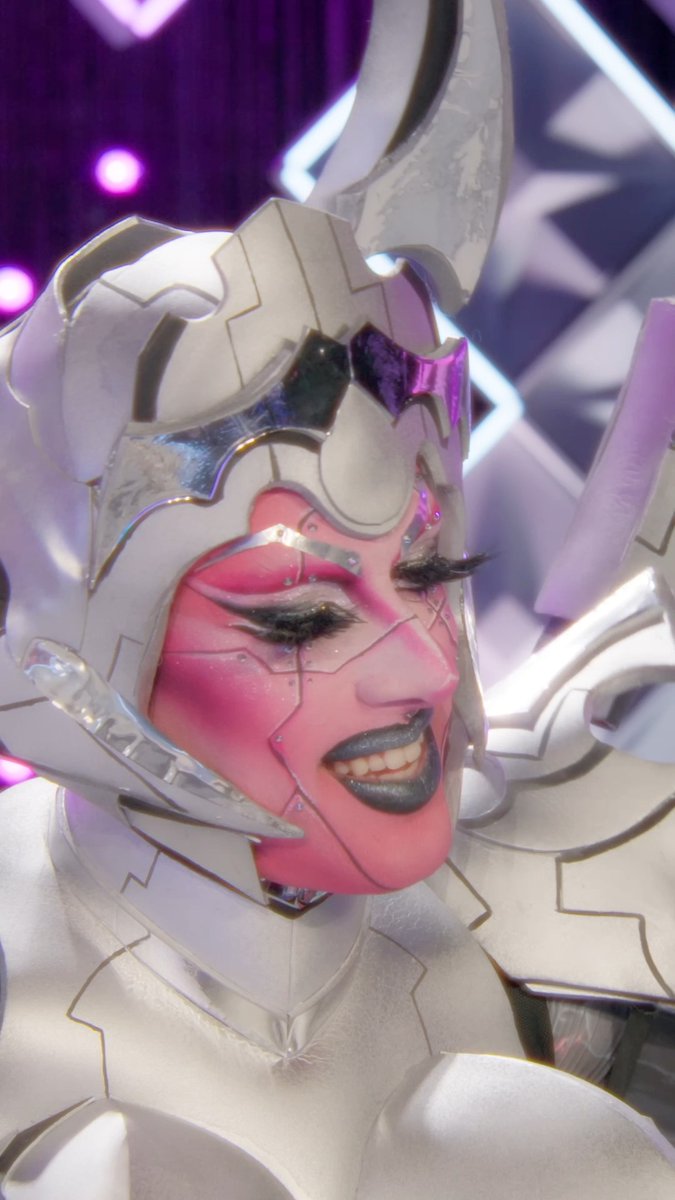 She's still your favourite gender-bending clown – it's Pythia! 🤡🌟 #CanadasDragRace: All Stars premieres Thurs, Jul 9 on Crave 🇨🇦 & WOW Presents Plus 🌎