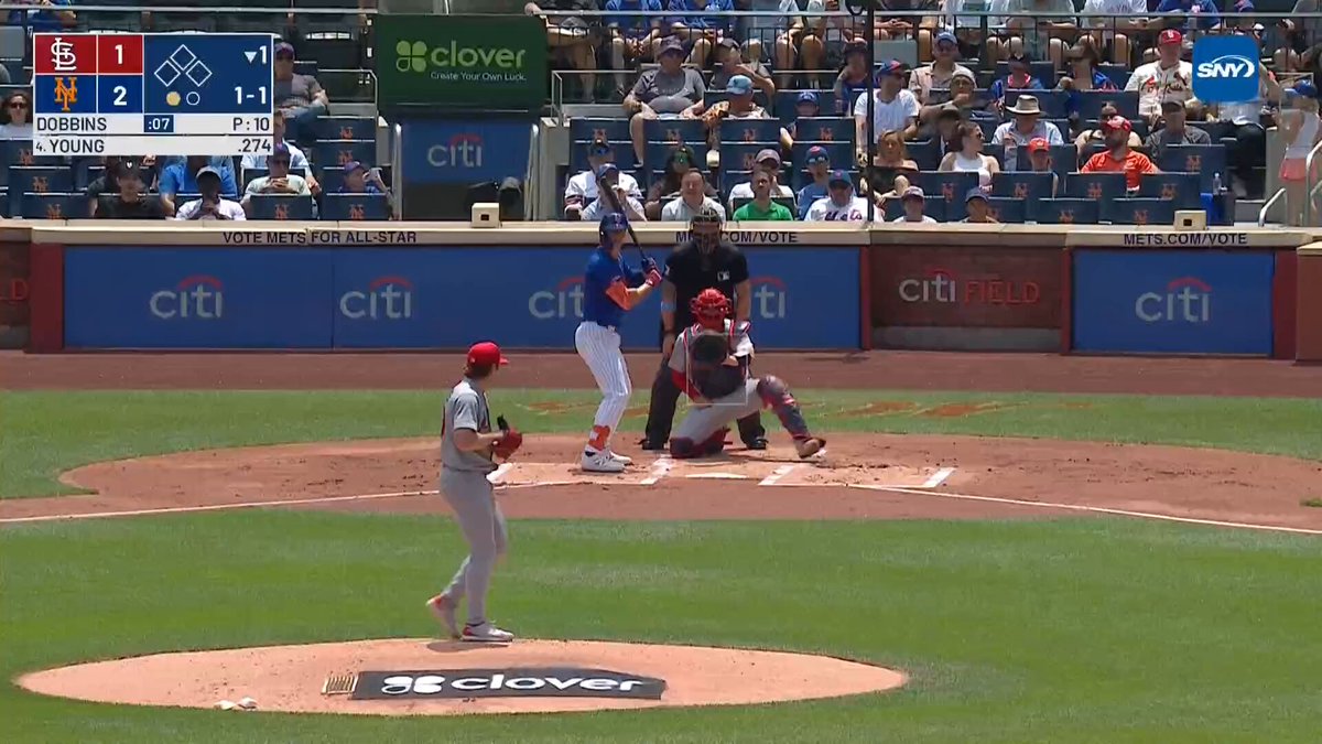 Young leaves the yard! 😤