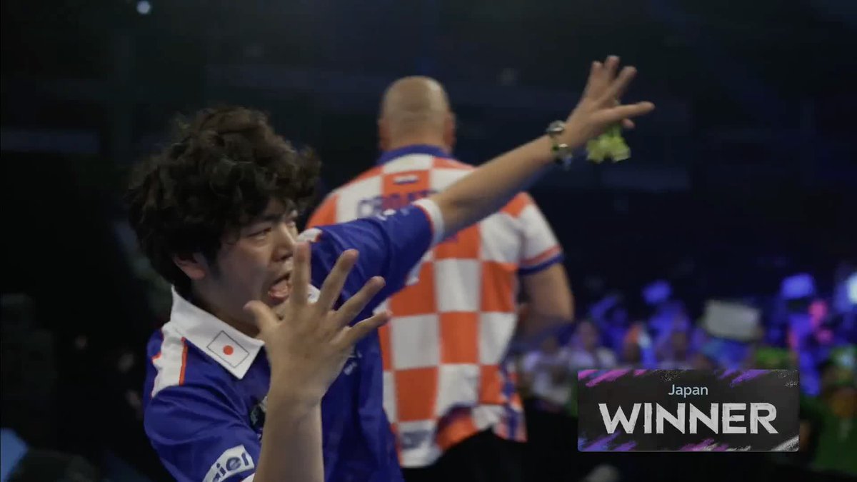 HUGE WIN FOR JAPAN 🇯🇵 Motomu Sakai and Haruki Muramatsu take out a 13-dart leg to defeat Croatia in a crucial last-leg decider 🔥 📺 #WCOD26