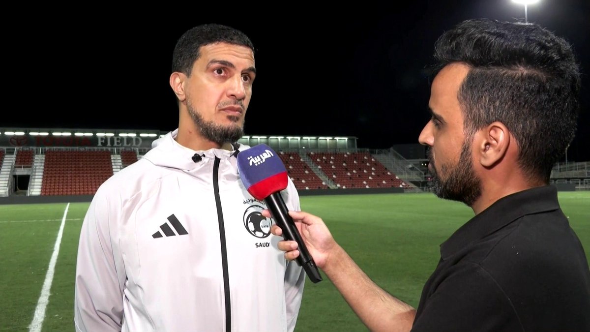 خاص.. فهد المفرج المدير التنفيذي للمنتخب السعودي: لم يتم استبعاد #زكريا_هوساوي و #صالح_أبوالشامات بقرار انضباطي.. هم من خيرة اللاعبين وكانوا يؤدون أدوارهم على أكمل وجه والقرار فني.. وأبواب المنتخب مفتوحة لهما في المستقبل