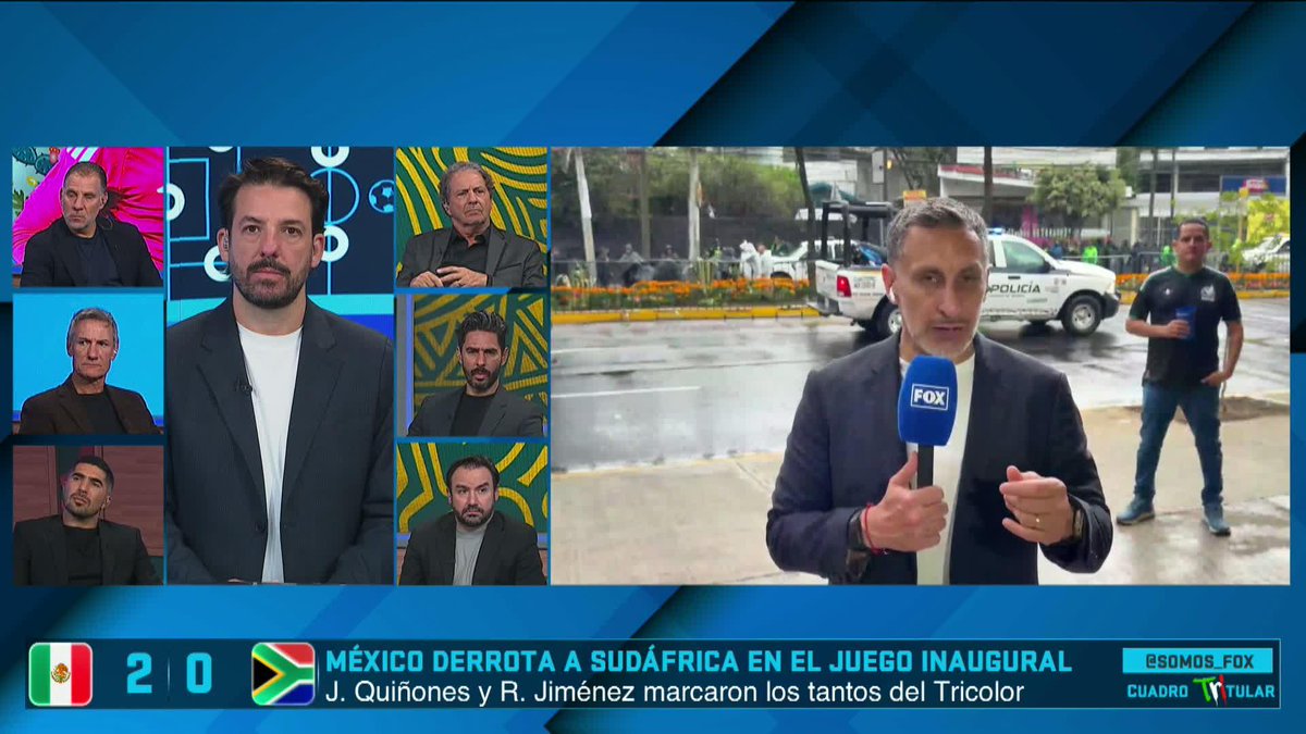 😂 Christian chaco Gimenez quería saludar a Santi Giménez en el camión de la Selección Mexicana y de pronto le salieron muchos hijos. Uno de los más queridos de la afición mexicana. 🇲🇽 #CuadroTritular
