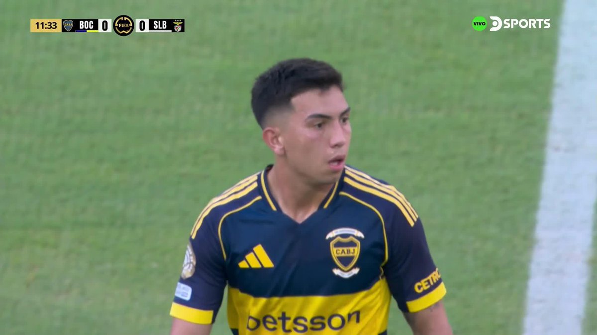 Tagliafico se pierde el mundial? Acuña borrado? Scaloni te tengo la solucion (alguno que otro centro van a la cabeza del 9):